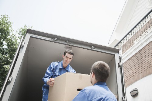 Checklist and moving essentials for a house move in Kingstonuponthames